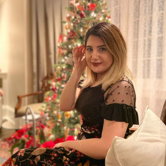 Meet your Posher, Sepideh - Picture 1 of 1